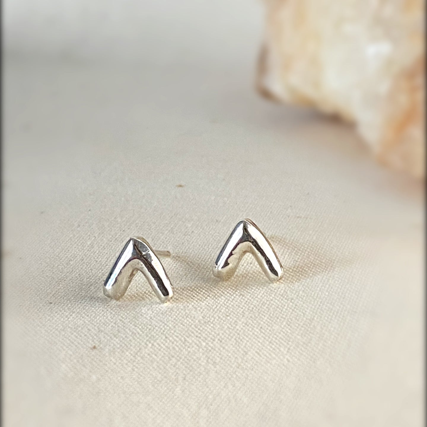 Everest Stud | Silver